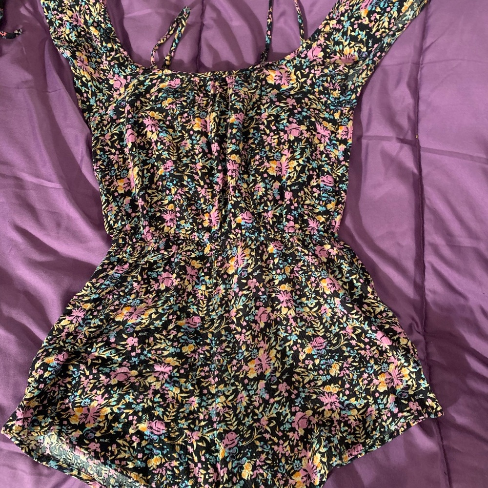 Romper - Picture 2 of 2